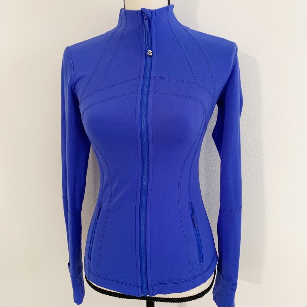 Preowned good condition Lululemon define jacket blue size 4